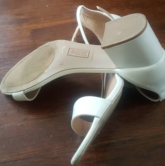 Sandals - Picture 3 of 3